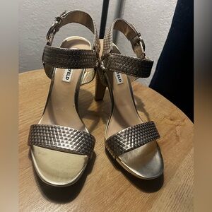 Karl Lagerfeld Paris Cieone Leather Ankle Strap Dress Sandal in Gold Size 11M